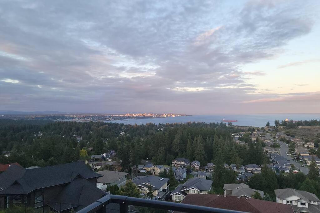 Eagle'S View Penthouse Leilighet Victoria Eksteriør bilde