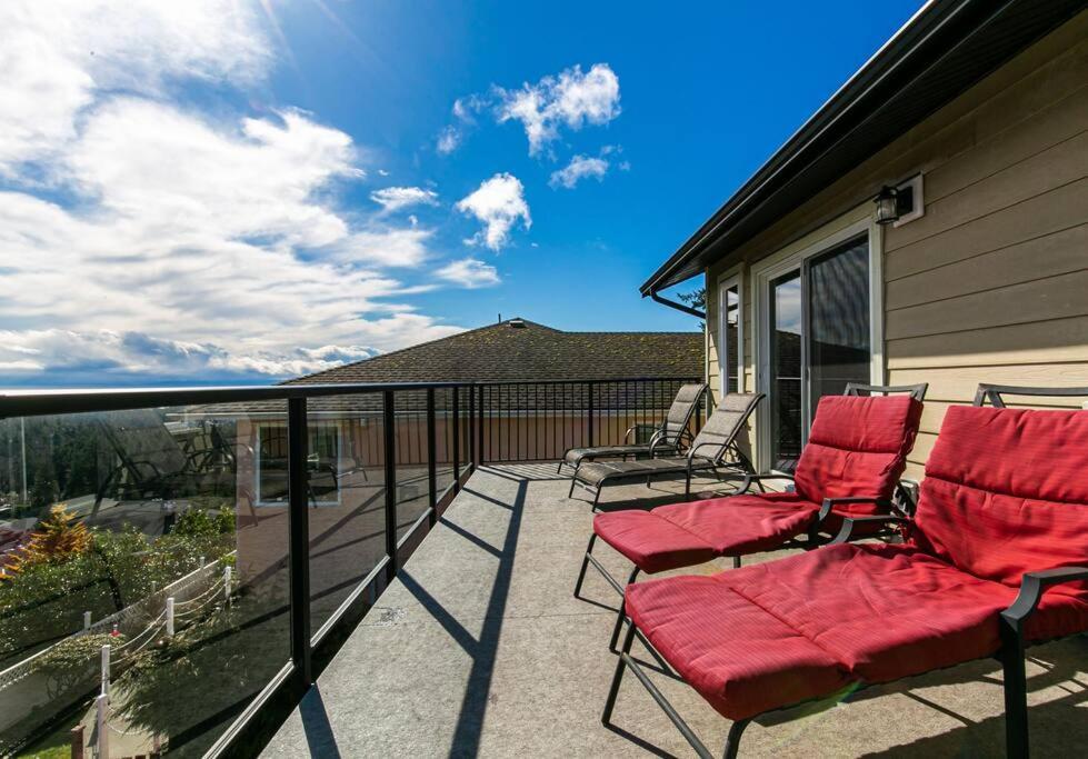 Eagle'S View Penthouse Leilighet Victoria Eksteriør bilde
