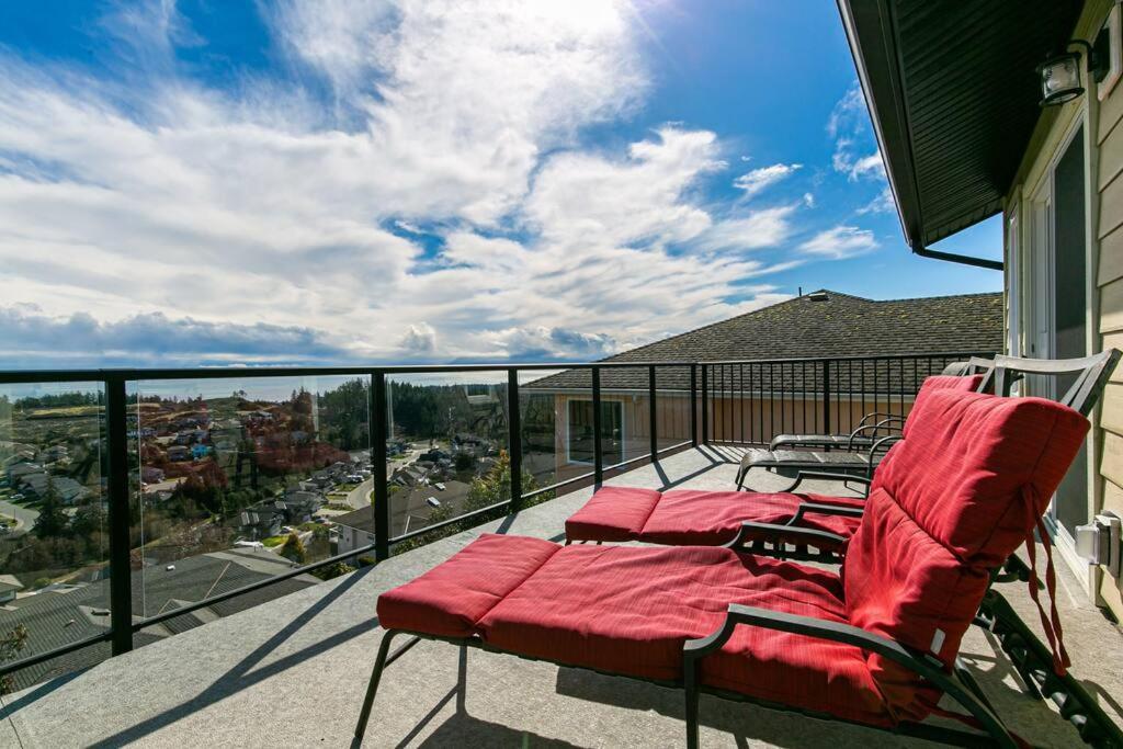 Eagle'S View Penthouse Leilighet Victoria Eksteriør bilde
